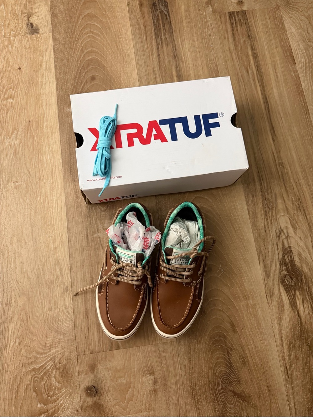 XTRATUF Women’s Brown Leather Boat Shoes with Mint Trim